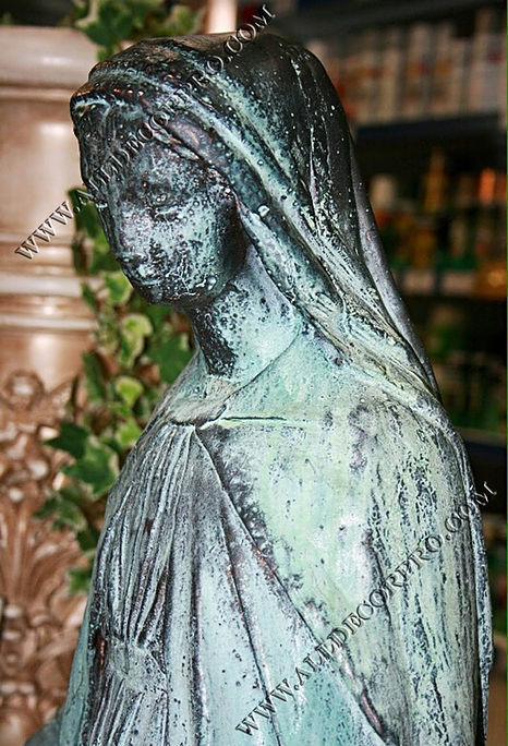 Статуя Девы Марии декорированная "Окисью бронзы".jpg